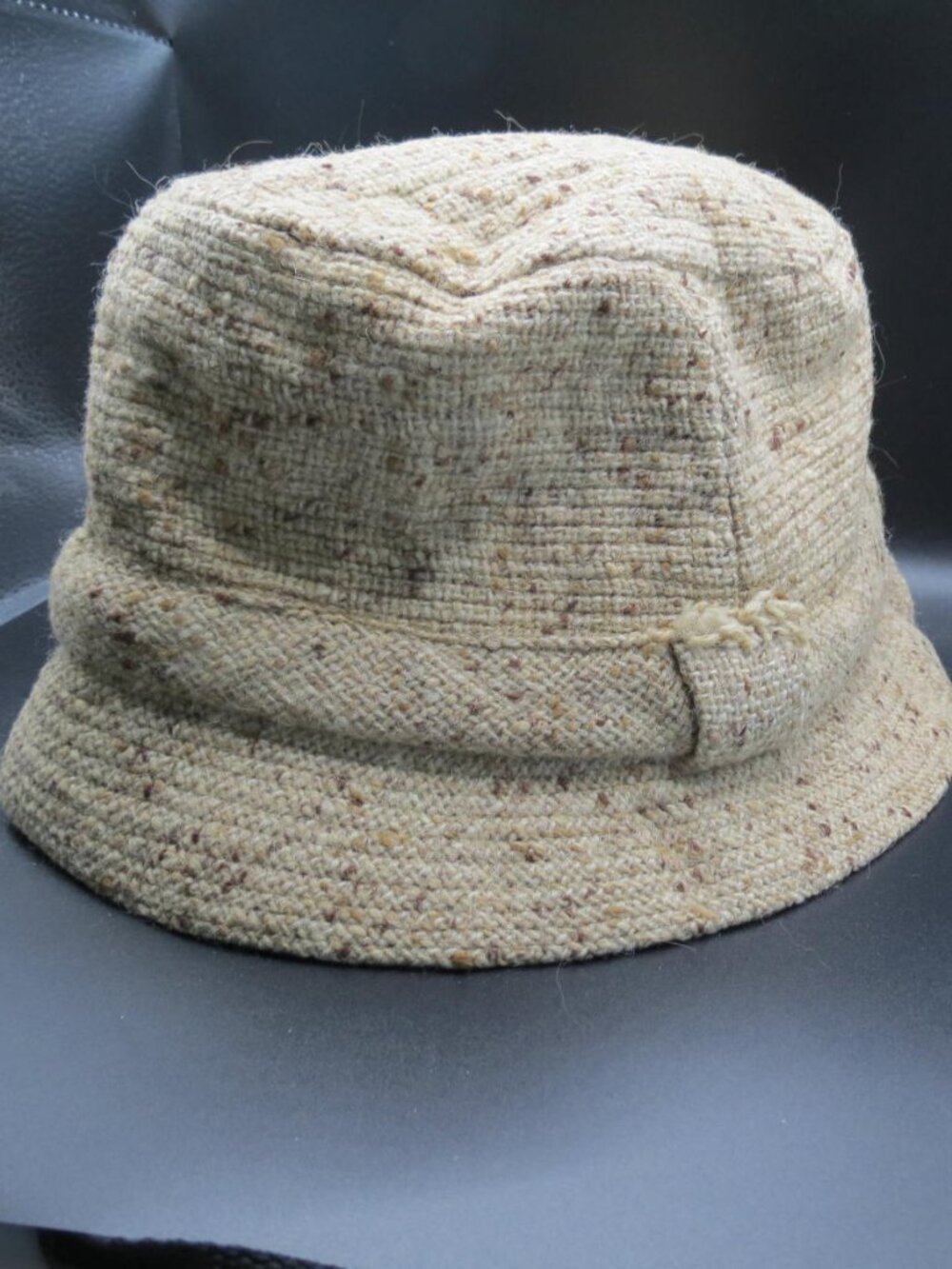 VTG David Hanna Sons Donegal Tweed Pure Wool Bucket Hat Ireland Tan 25" inside
